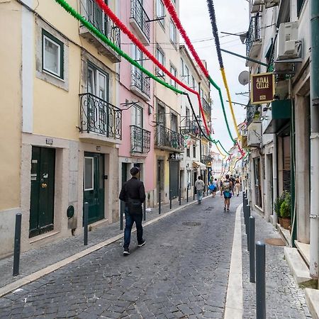Historical Alfama, Building Top, 5Mn To Train And Subway Lisbon Exterior photo